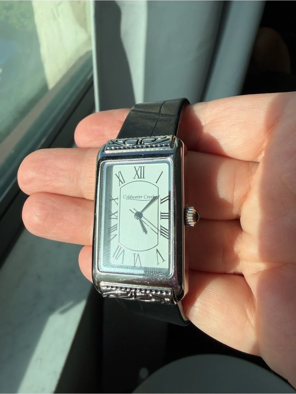Coldwater Creek Women’s Watch/ 24mm Case/ Black Leather Band/ Works/ New Battery